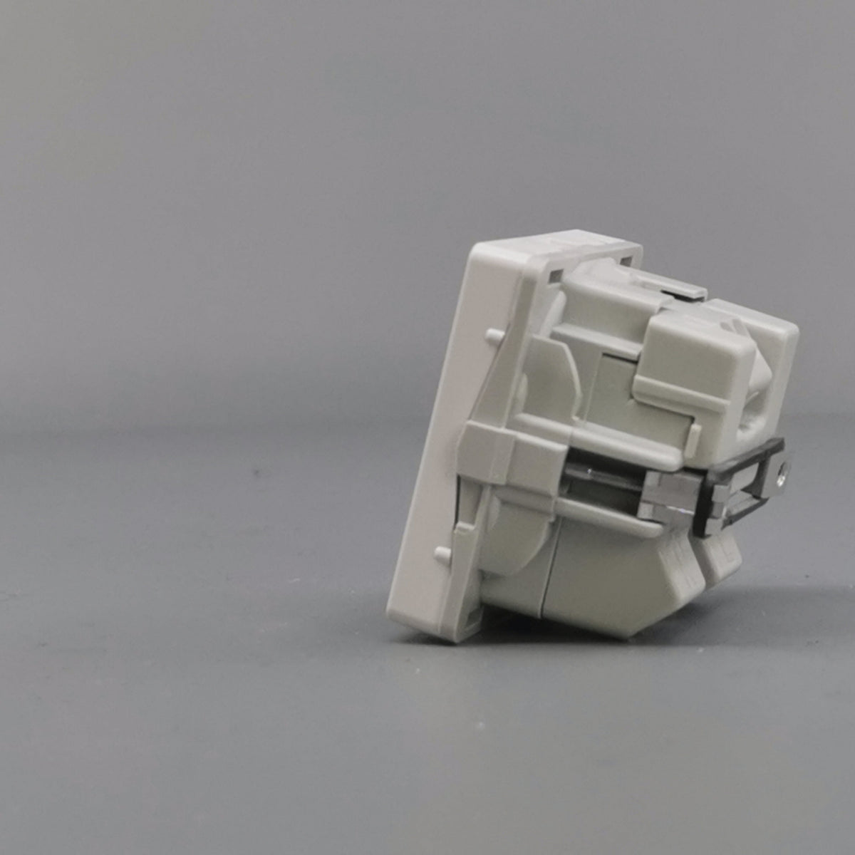 Fuga stikkontakt m. jord og LED lampe 1 modul - hvid (360° frame 8)