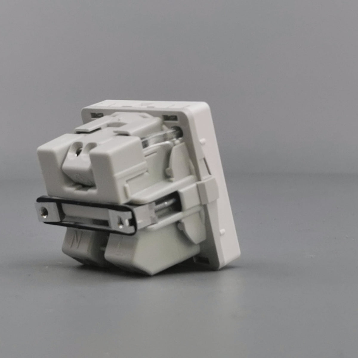 Fuga stikkontakt m. jord og LED lampe 1 modul - hvid (360° frame 16)