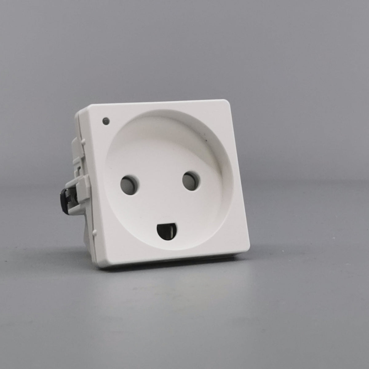 Fuga stikkontakt m. jord og LED lampe 1 modul - hvid (360° frame 23)