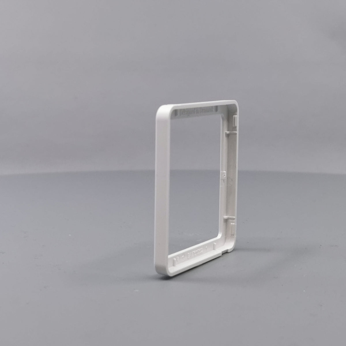 LK Fuga ramme SLIM 55 1m - hvid (360° frame 9)