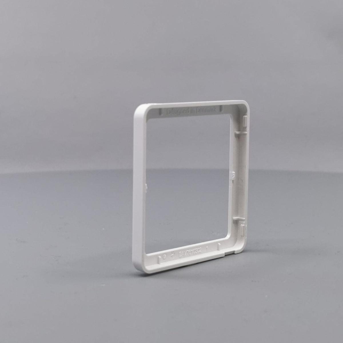 LK Fuga ramme SLIM 55 1m - hvid (360° frame 10)