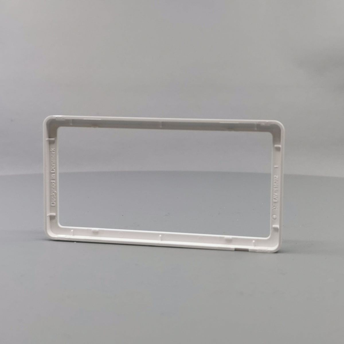 LK Fuga ramme SLIM 55 2m - hvid (360° frame 14)