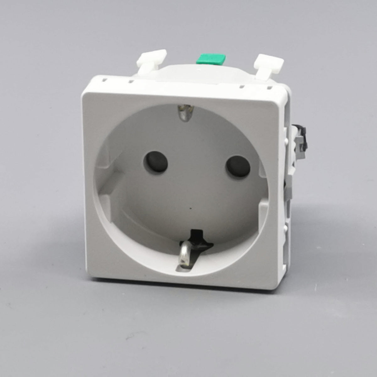 LK Fuga stikkontakt med sidejord 1m - hvid (360° frame 2)