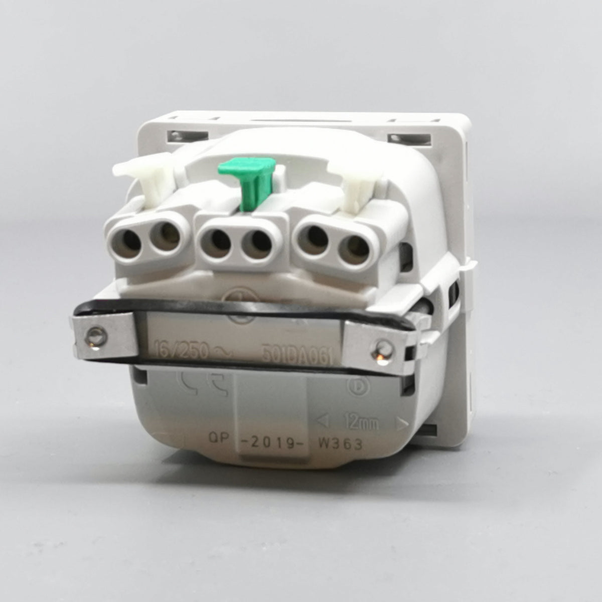 LK Fuga stikkontakt med sidejord 1m - lysegrå (360° frame 14)