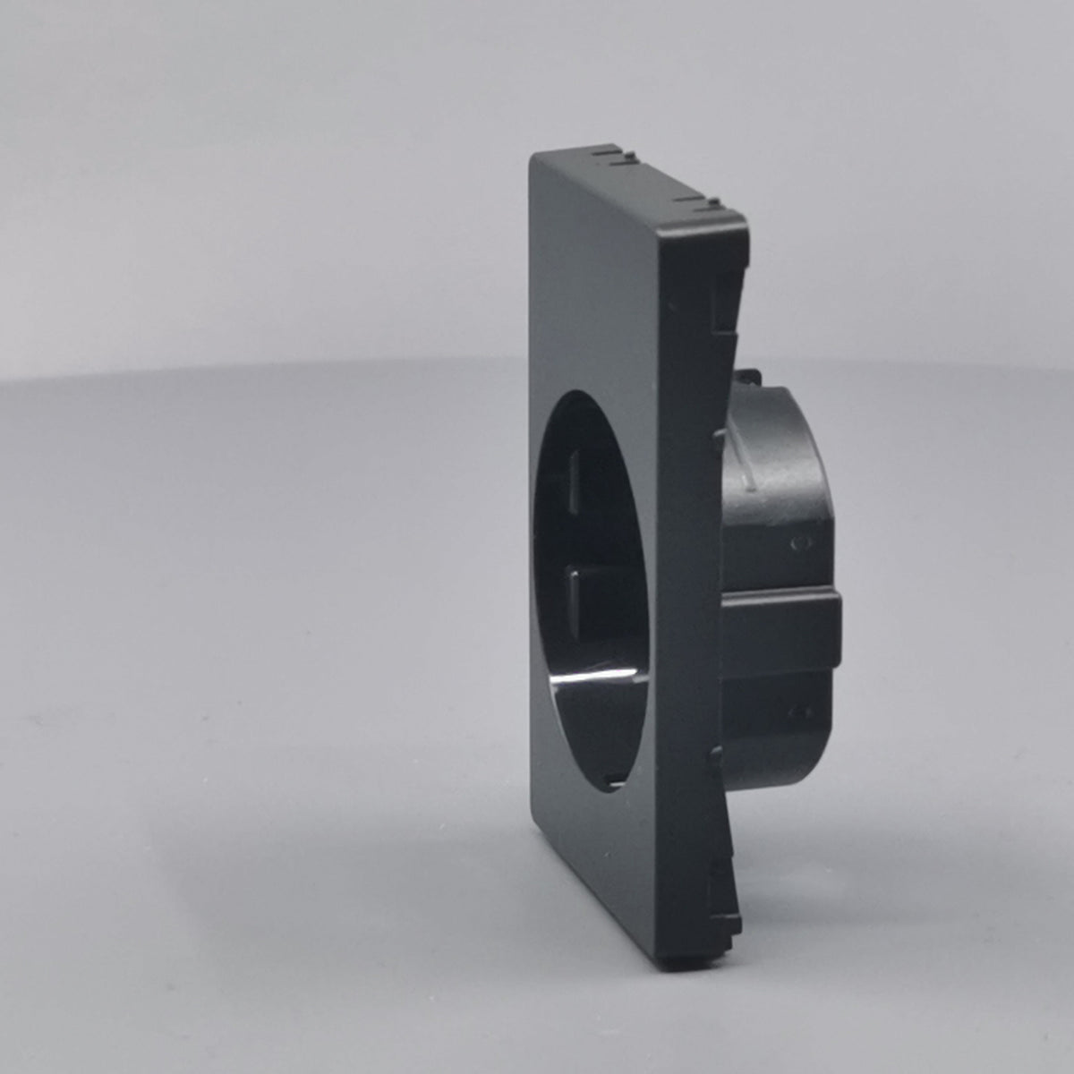 LK Fuga afdækning til 1½m stikkontakt med sidejord - koksgrå (360° frame 6)