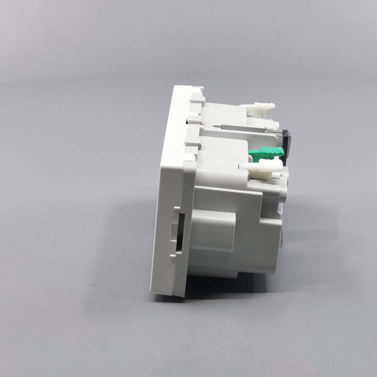 FUGA SIDE JORD DOBBELT STIKKONTAKT 2M HV (360° frame 7)