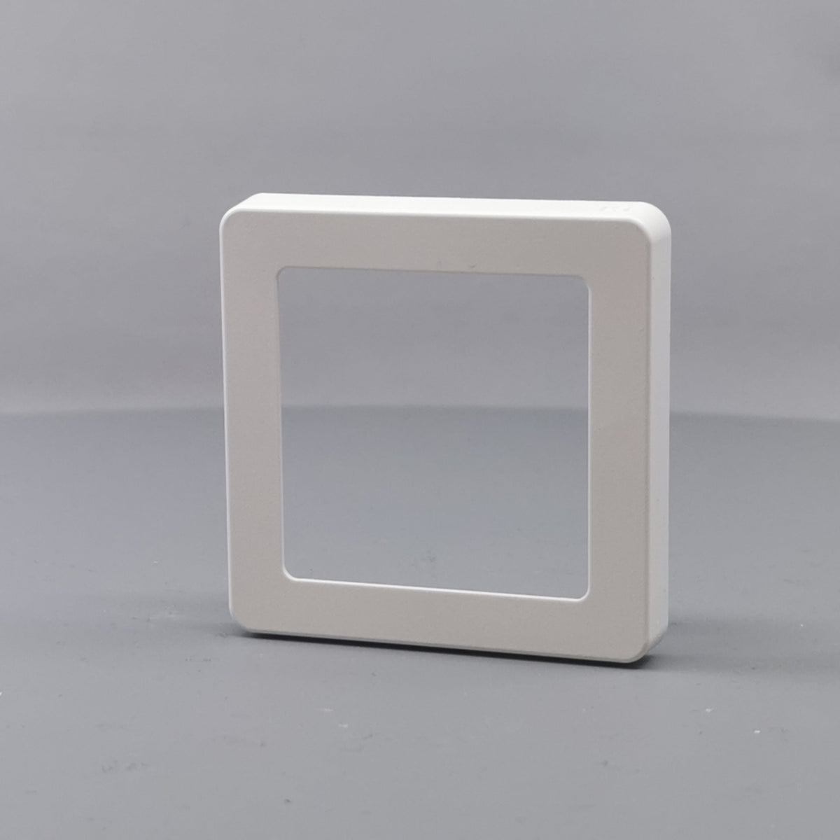 LK Fuga ramme BASE 63 1m - hvid (360° frame 2)