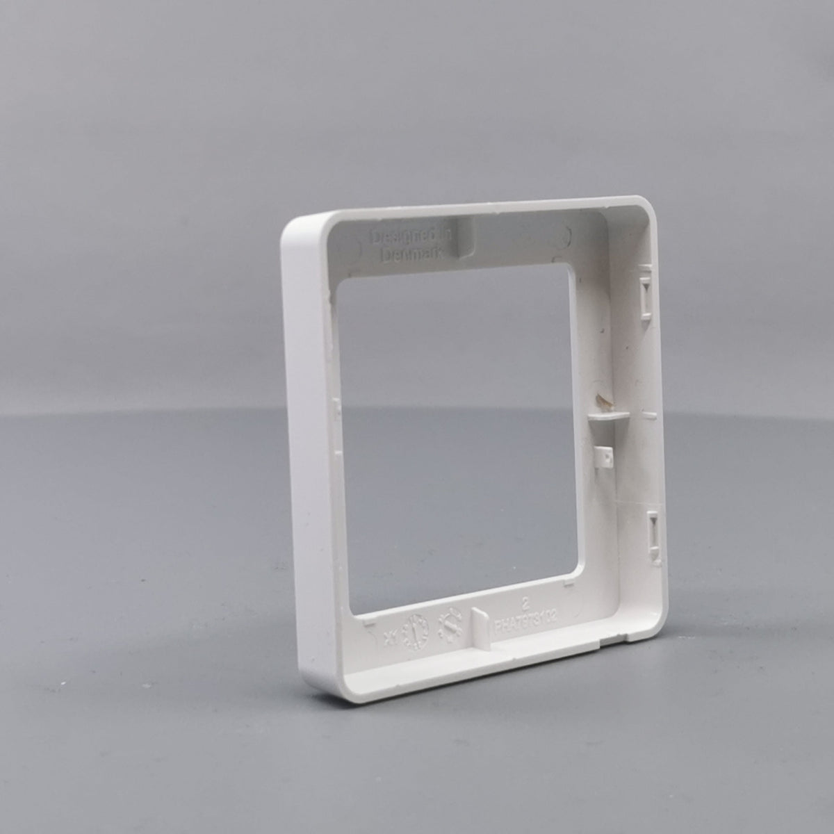 LK Fuga ramme BASE 63 1m - hvid (360° frame 10)