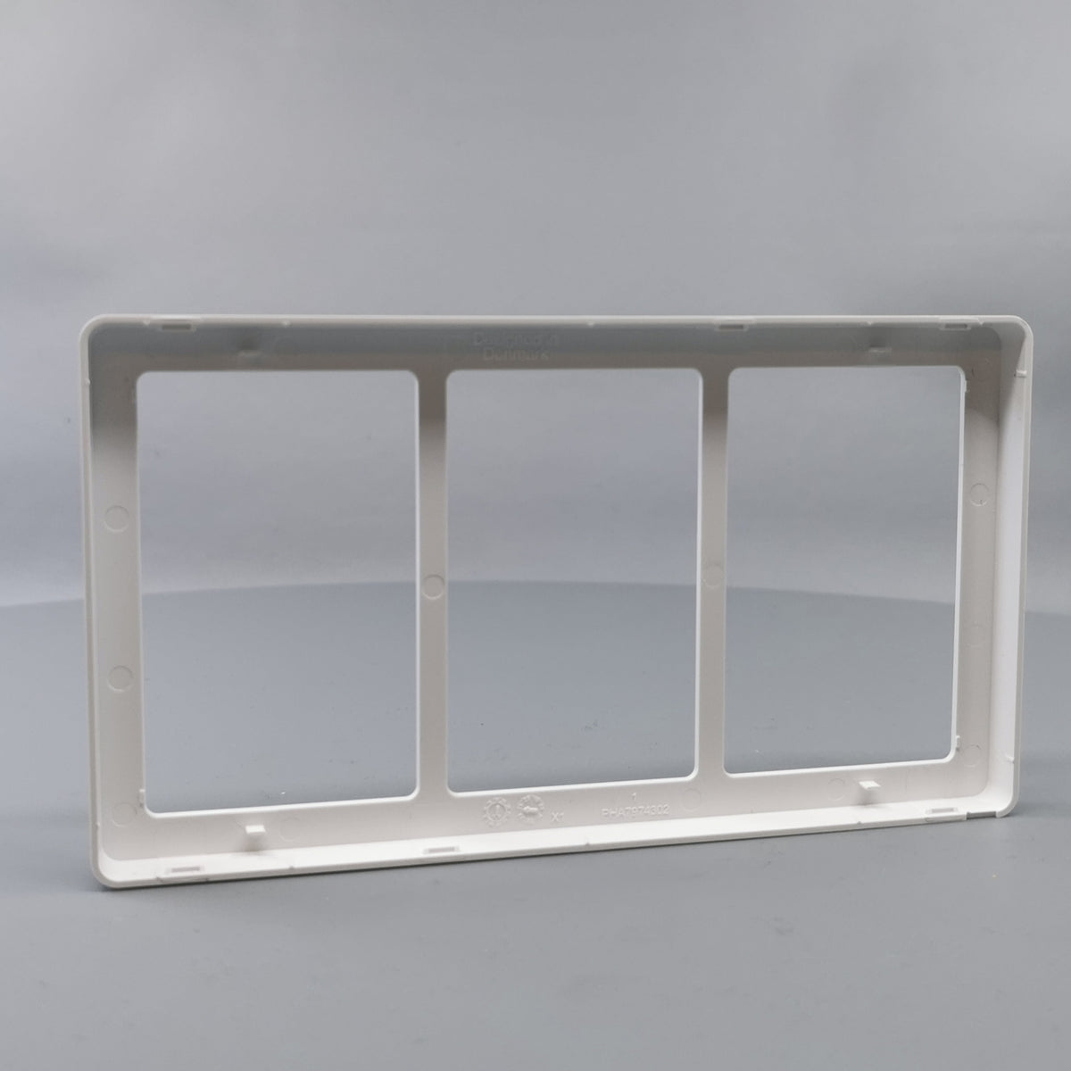 LK Fuga ramme BASE 63 3x1½m - hvid (360° frame 12)