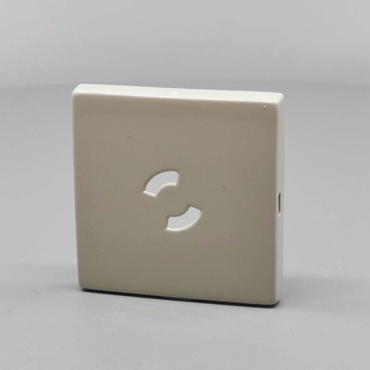 Dæksel for lampestikkontakt 50x50, gammel model - Lysegrå (360° frame 2)