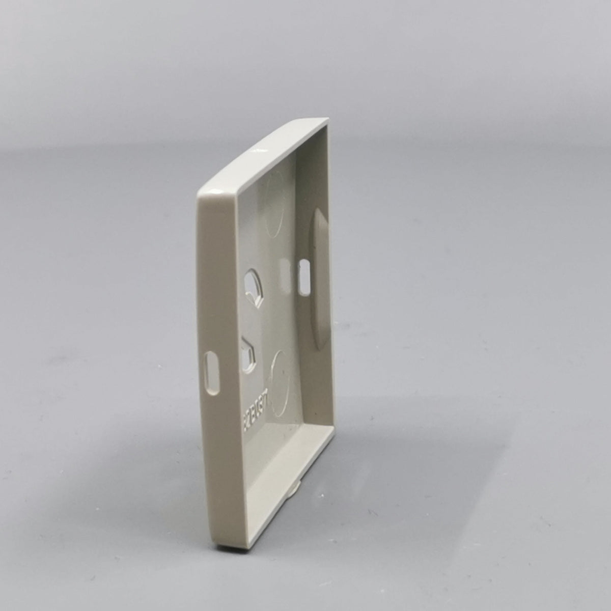 Dæksel for lampestikkontakt 50x50, gammel model - Lysegrå (360° frame 8)