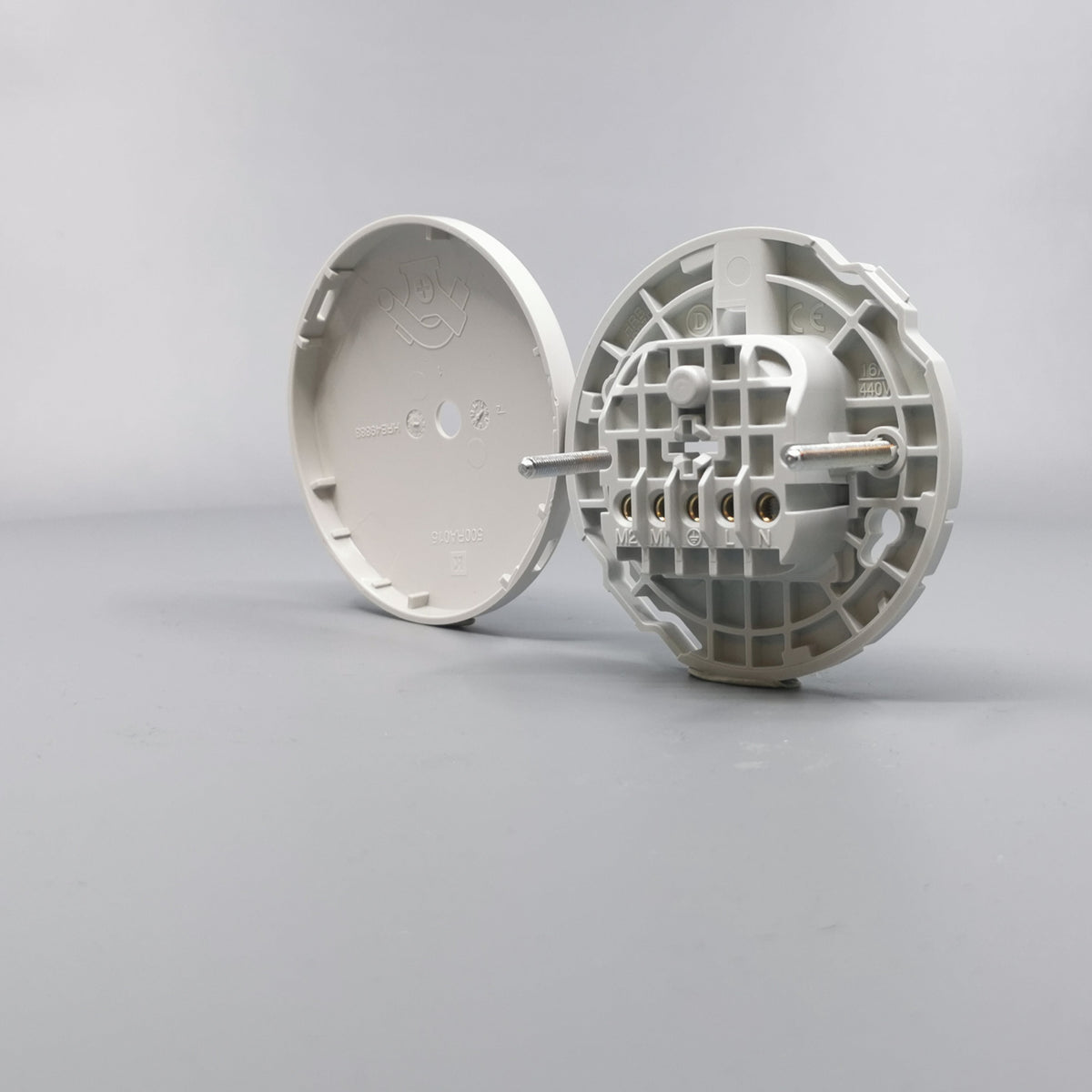 Lampeudtag Ø83mm. 5P Lysegrå (Ny model) (360° frame 16)