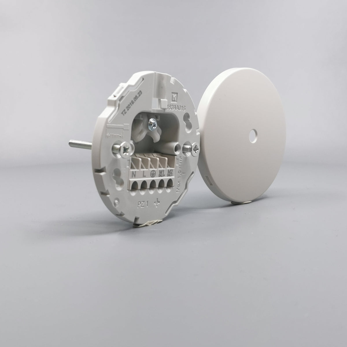 Lampeudtag Ø83mm. 5P Lysegrå (Ny model) (360° frame 22)