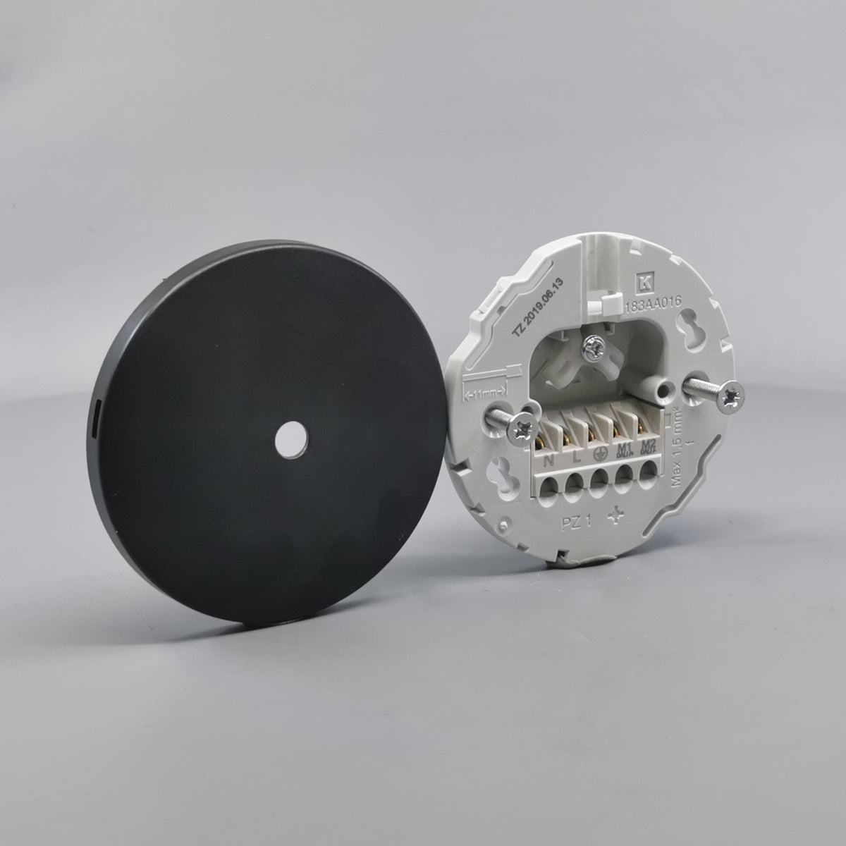 Lampeudtag Ø83mm. 5P Koksgrå (Ny model) (360° frame 23)