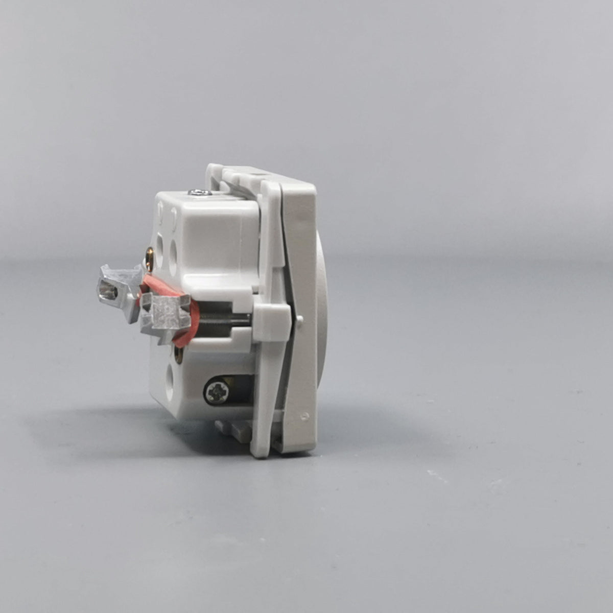 Fuga Lampestikkontakt med jord 50x50 lysegrå (360° frame 18)