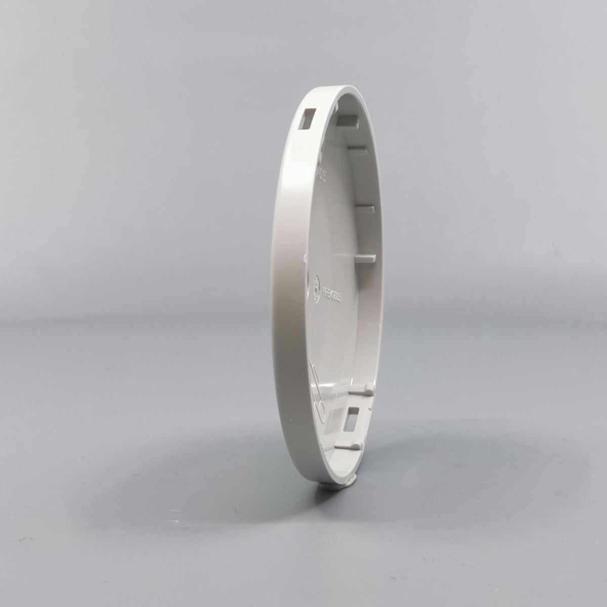 Afdækning for Ø80 og Ø83mm. Lampeudtag Lysegrå (360° frame 8)