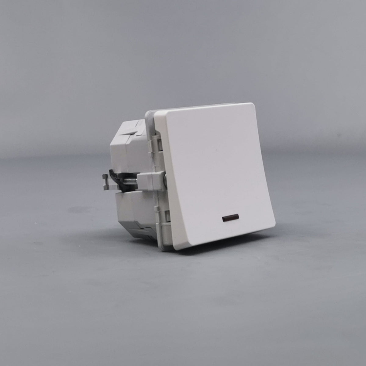 LK Fuga timer 1m 8A - hvid (360° frame 22)