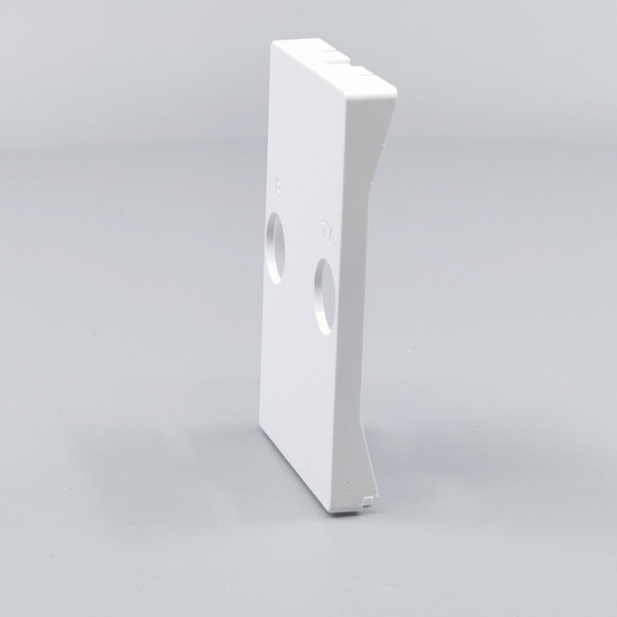 Afdækning TV / R T2 hvid (360° frame 6)