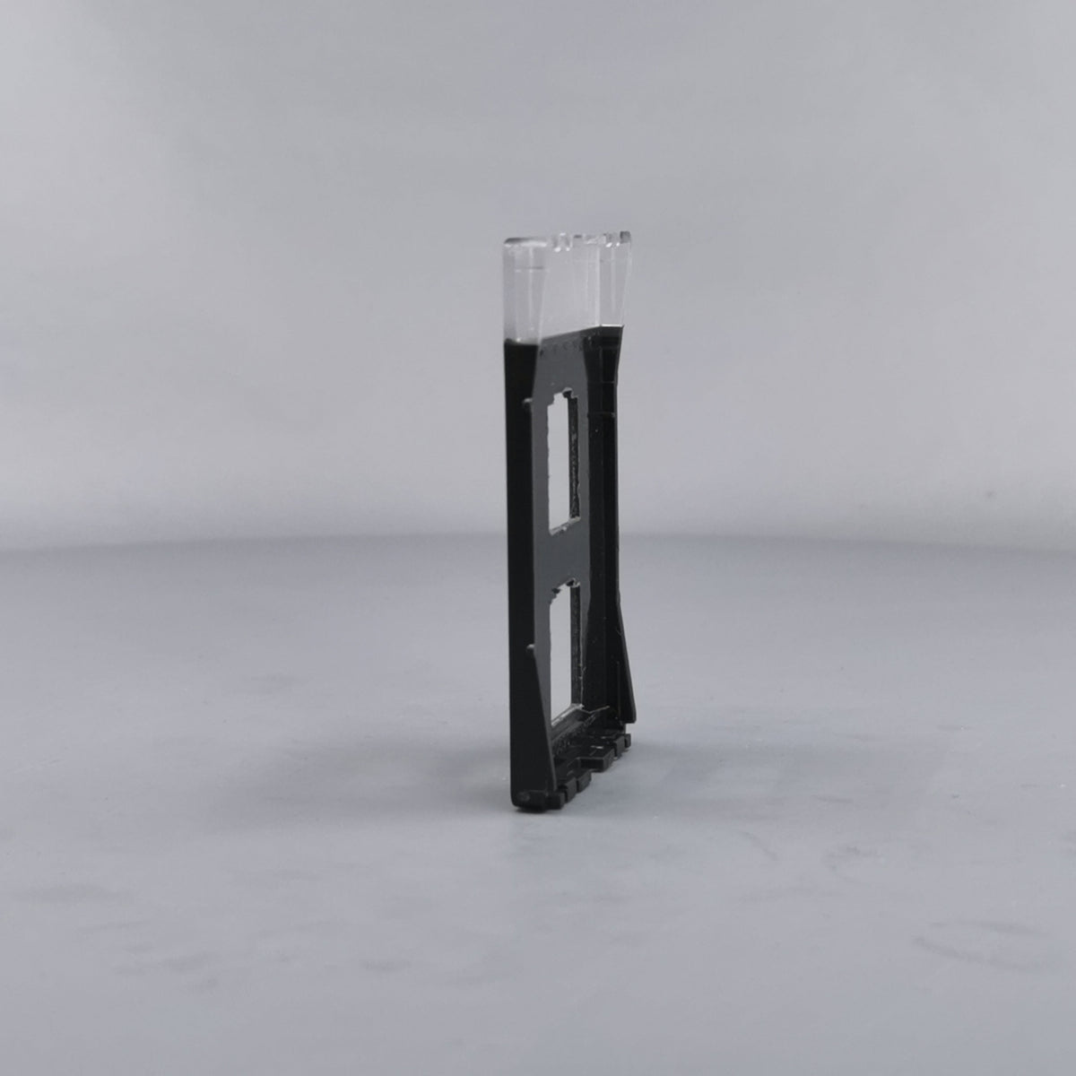 Afdækning for Fuga 1/2xRJ45 1½ modul kokgrå (360° frame 8)