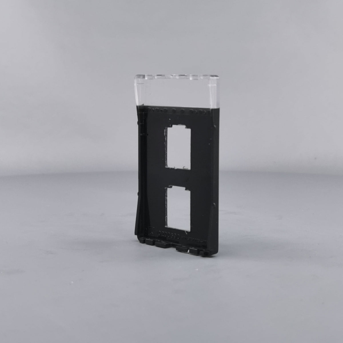 Afdækning for Fuga 1/2xRJ45 1½ modul kokgrå (360° frame 16)