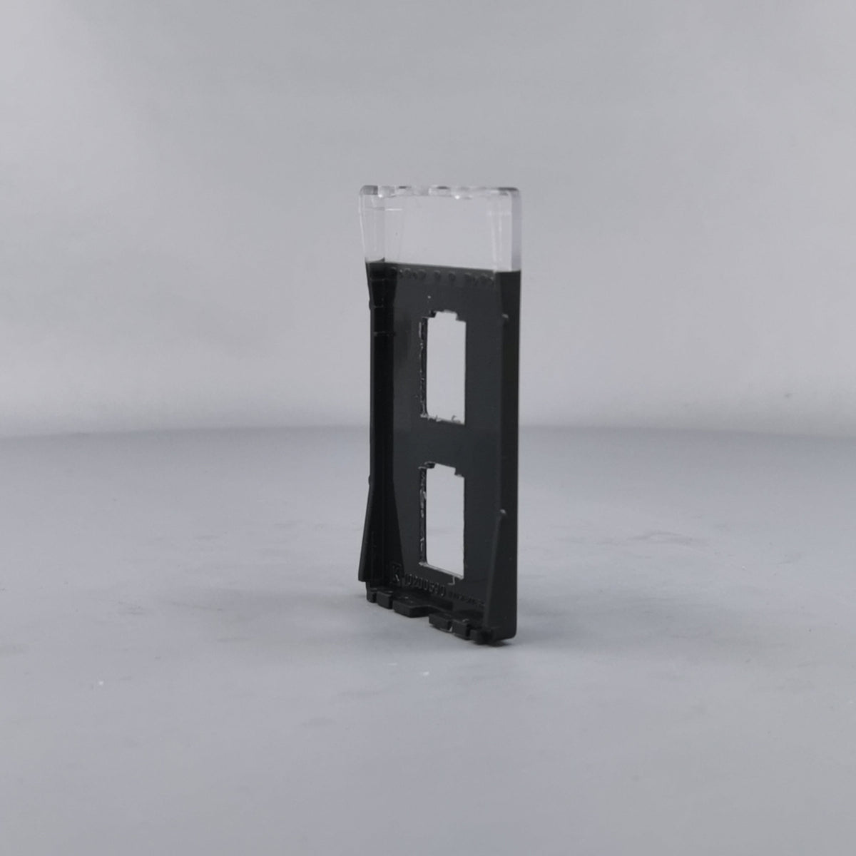 Afdækning for Fuga 1/2xRJ45 1½ modul kokgrå (360° frame 17)