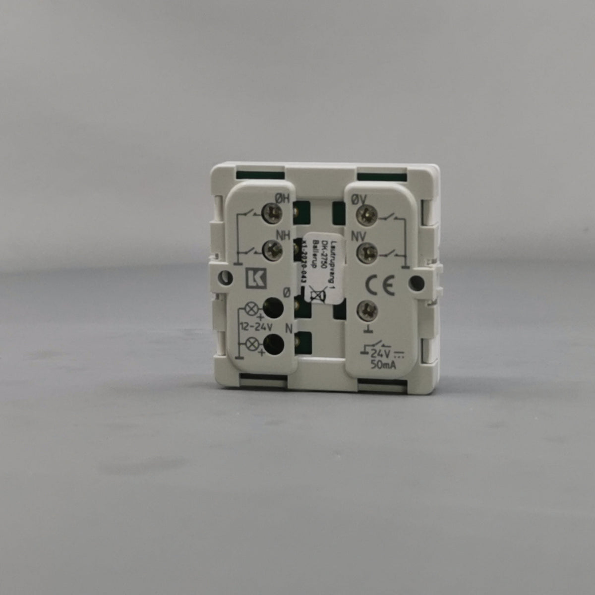 Fuga Svagstrømstryk 4 slutte hvid (360° frame 14)