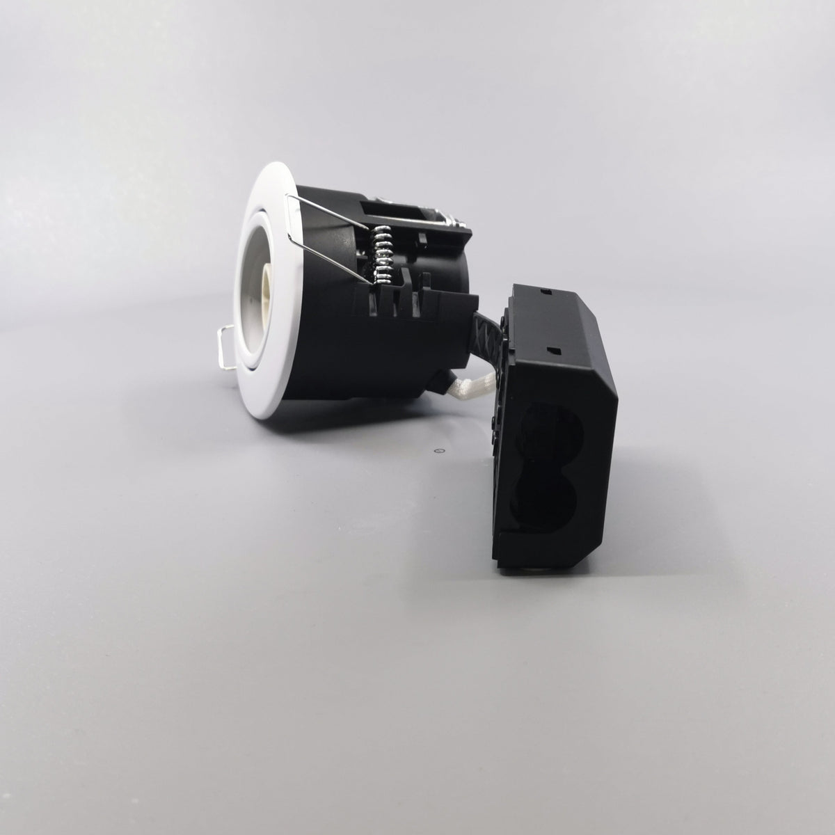 Pro Uni Install m. GU10 fatning - Rund, mat hvid (360° frame 5)