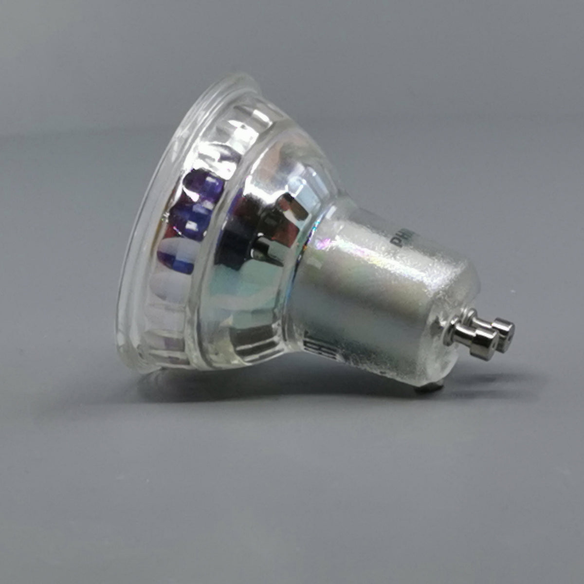 Philips CorePro LED pære 3,5W 2700K 230Lm GU10 36º (360° frame 5)
