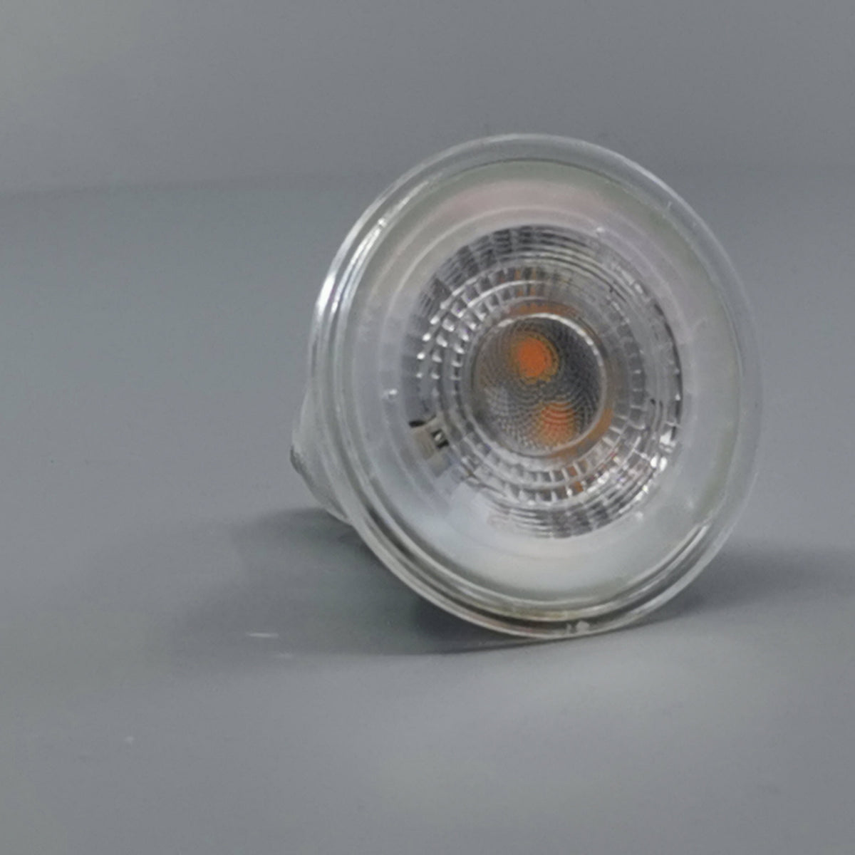 Philips CorePro LED pære 3,5W 2700K 230Lm GU10 36º (360° frame 20)