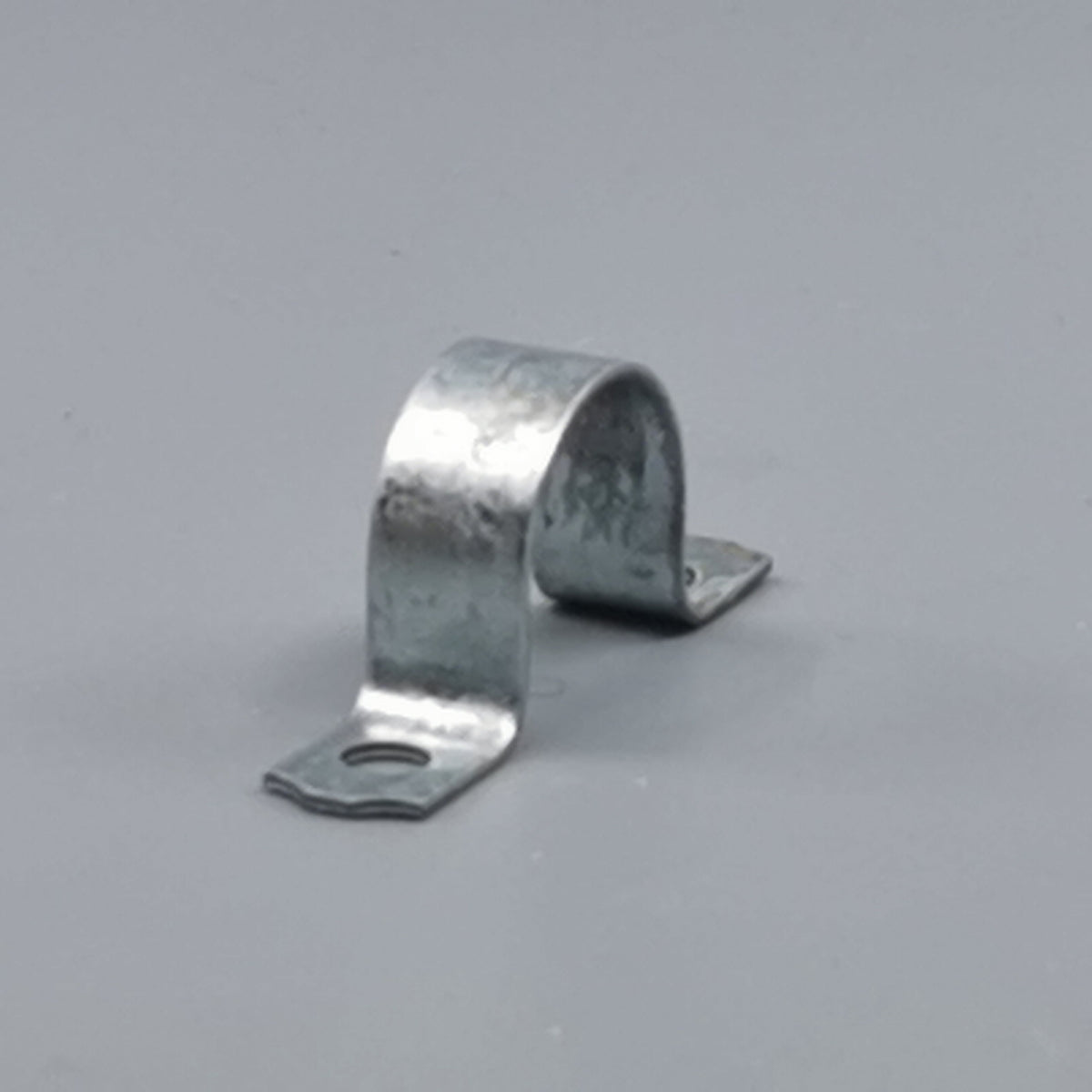 Kabelbøjle 20mm 2 lap forzinket - pr. stk. (360° frame 21)