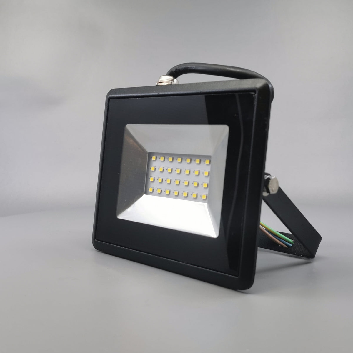20W LED projektør 4000K 1700Lm sort (360° frame 4)
