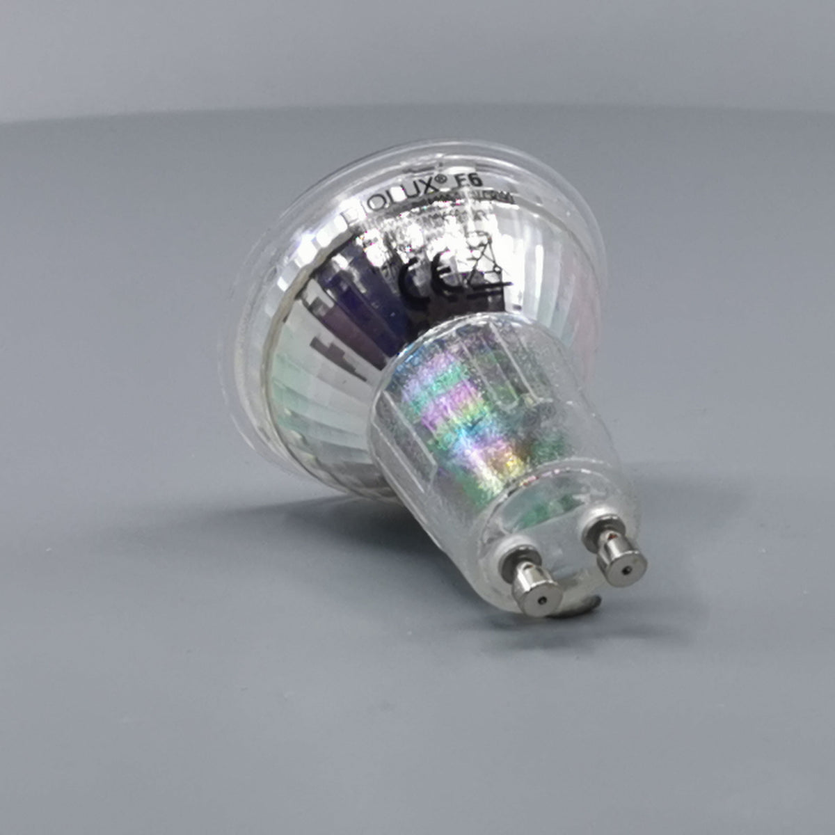 Diolux 4,7W GU10 3-trinsdæmpbar LED pære 3000K 38° (360° frame 8)
