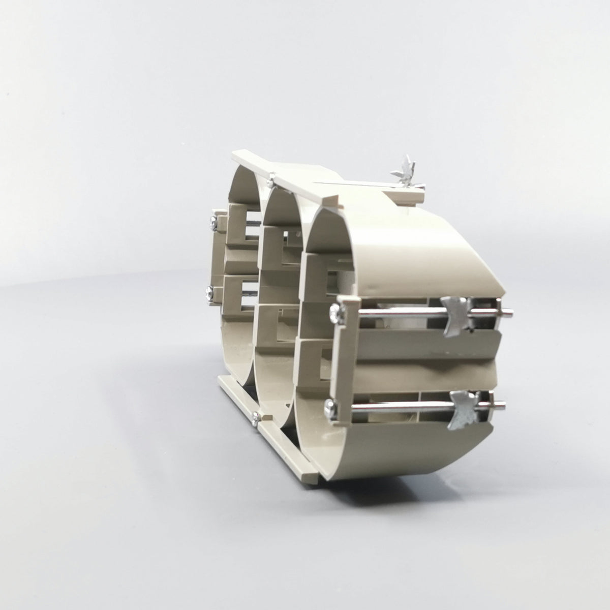 Kennig forfradåse 3x1½ modul (360° frame 6)