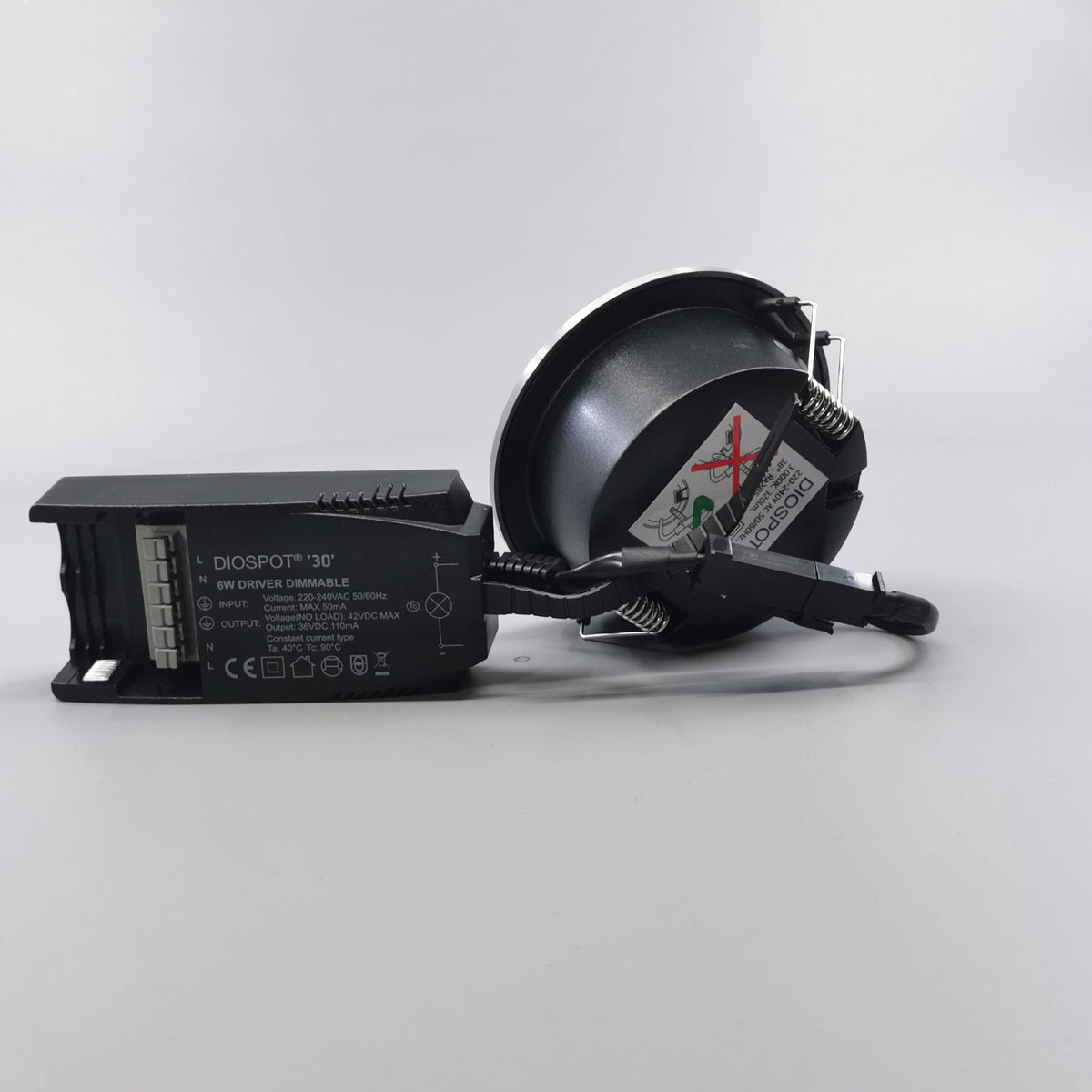 Diospot 30 V.2 6W 3000K 38° dæmpbar 32mm rund børstet (360° frame 12)