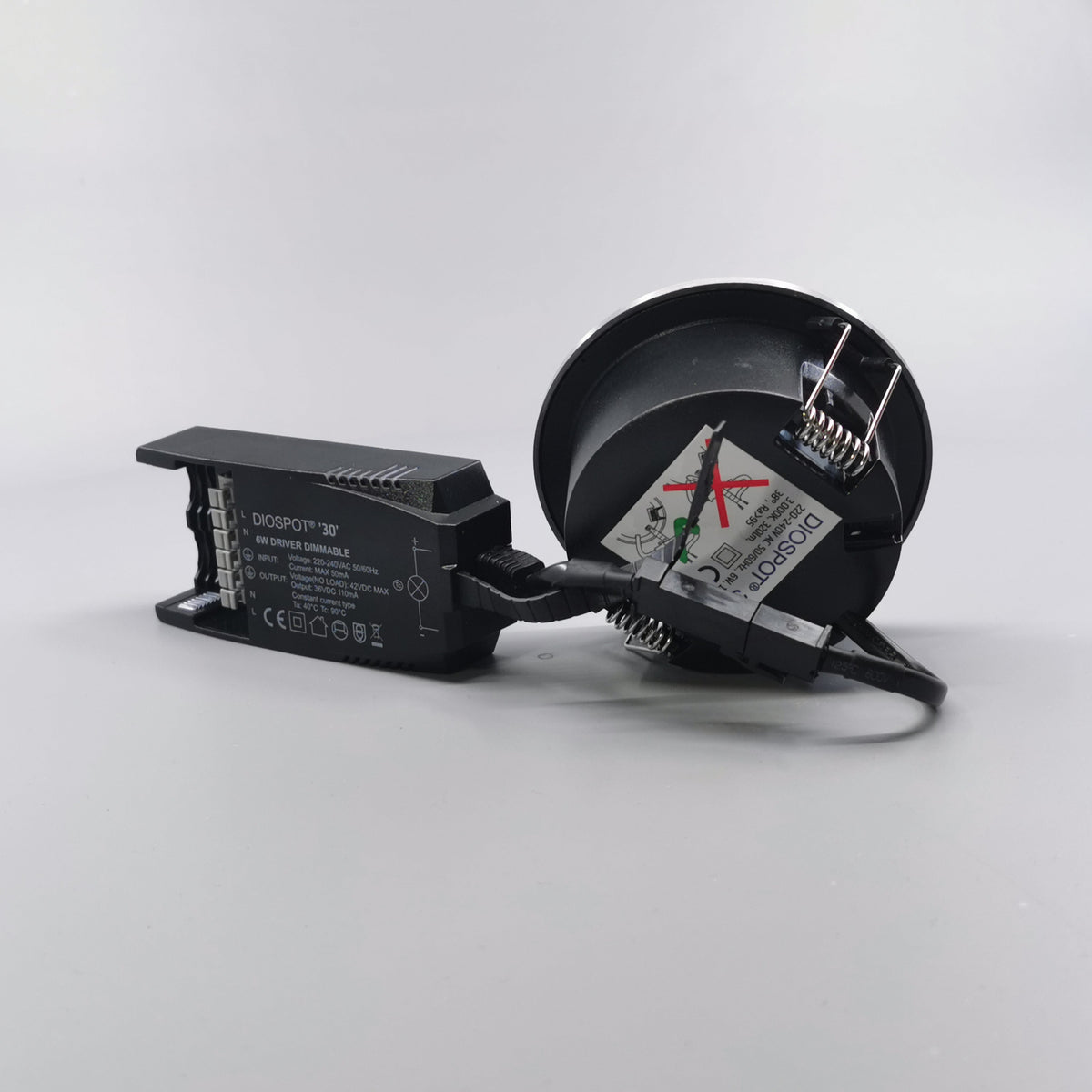 Diospot 30 V.2 6W 3000K 38° dæmpbar 32mm rund børstet (360° frame 14)
