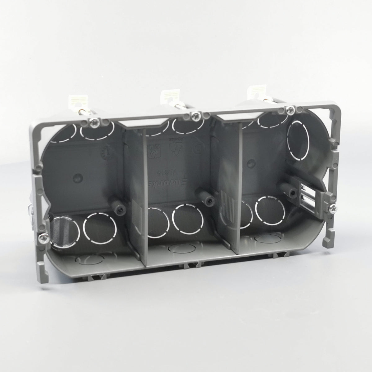 Forfradåse 3x1½ modul (360° frame 24)