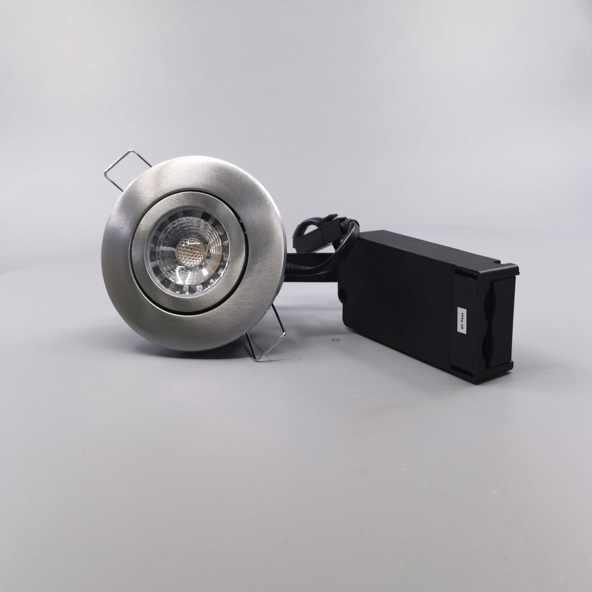 LED spot m. 6W 35° - rund børstet 33mm Type: 3502 (360° frame 3)