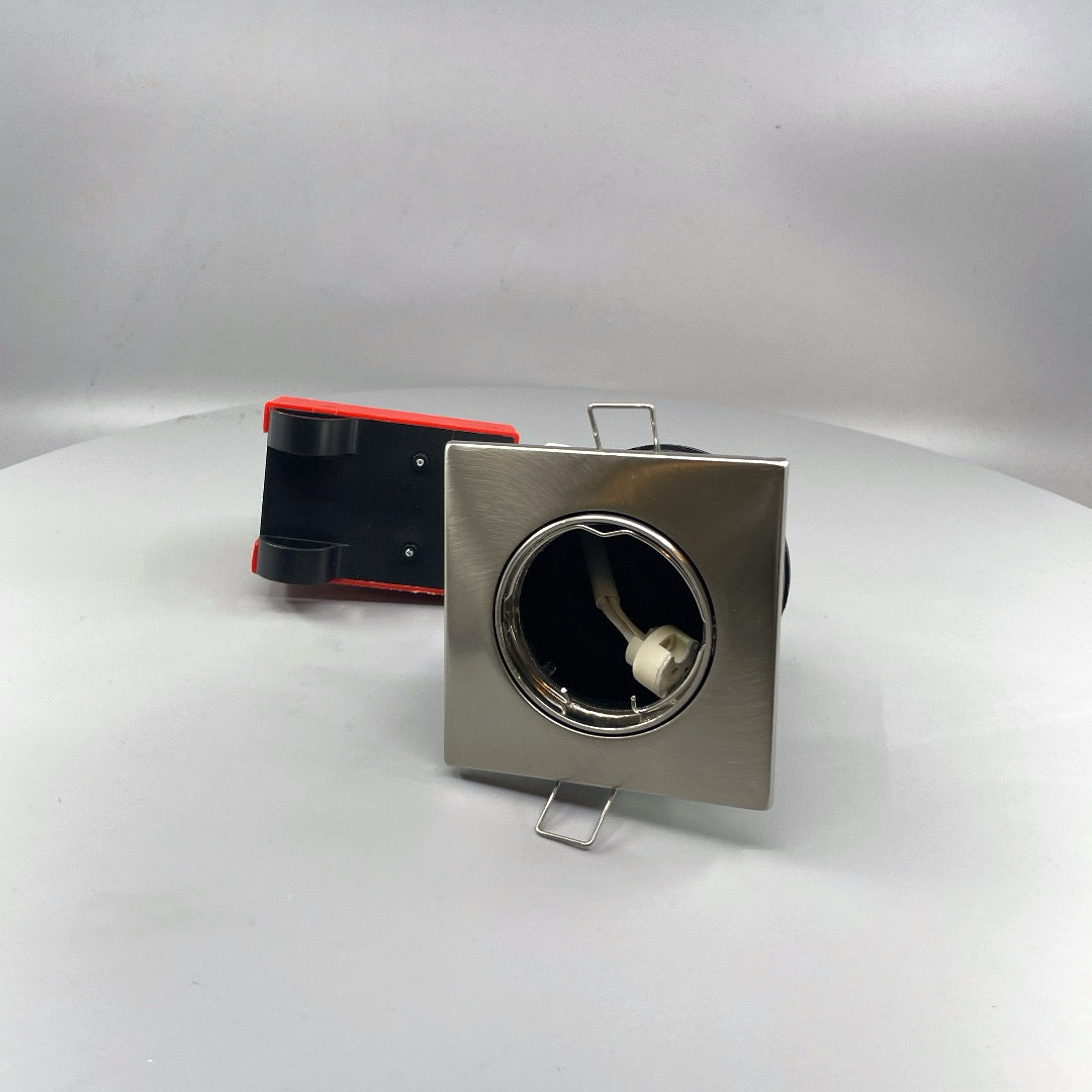 Daxtor Easy 2-Setup MR16 12V firkantet indbygningsspot – maks. 20W (360° frame 2)
