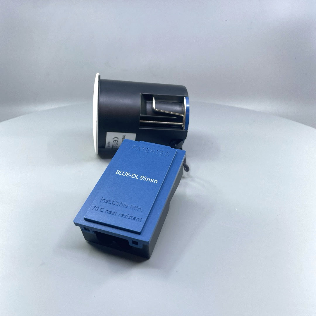 DAXTOR EXO BLUE 95 GU10 indbygningsspot – Hvid (360° frame 7)