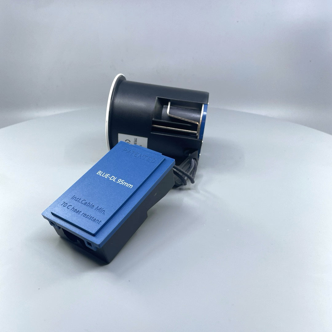 DAXTOR EXO BLUE 95 GU10 indbygningsspot – Hvid (360° frame 8)