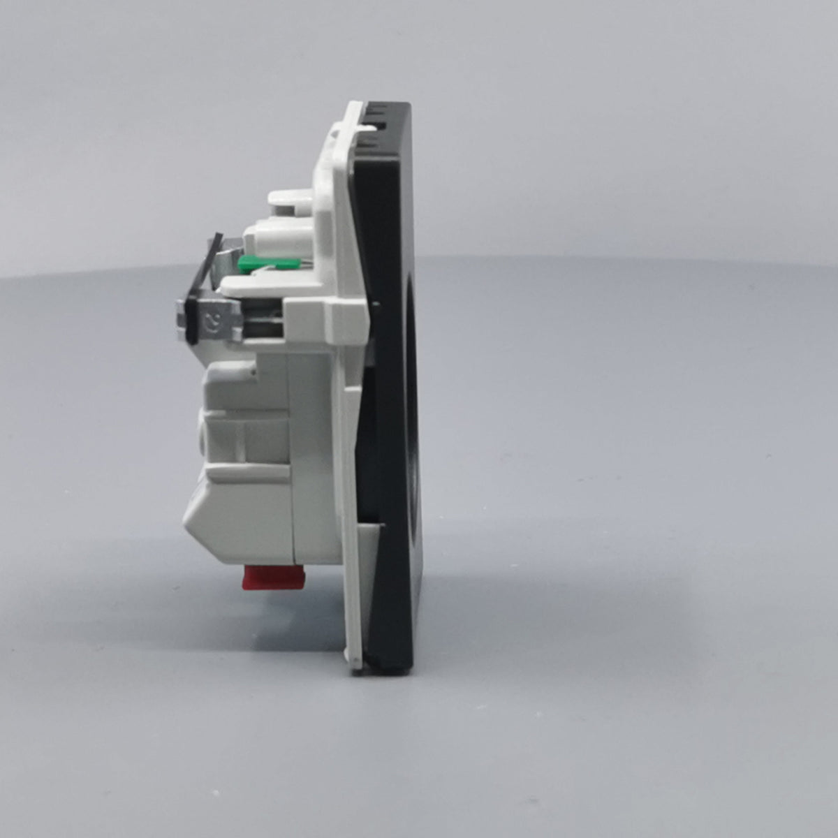 Fuga Stikkontakt 1½modul 2-pol med jord koksgrå (360° frame 19)