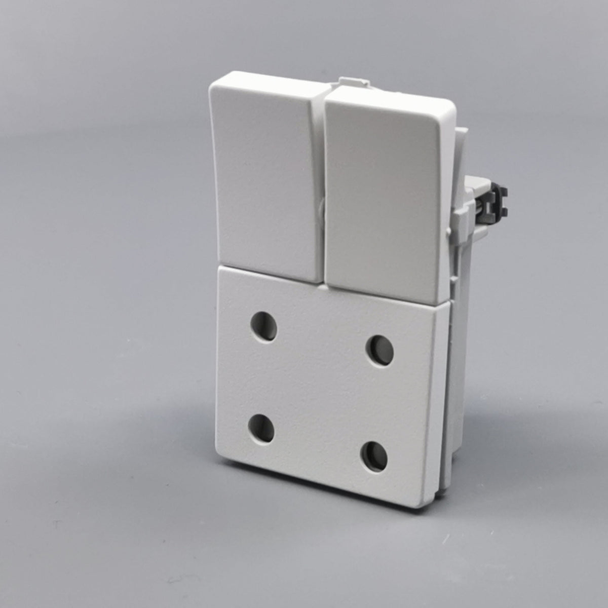 Fuga dobbelt stikkontakt med afbryder 1½ modul 2-pol - hvid (360° frame 3)