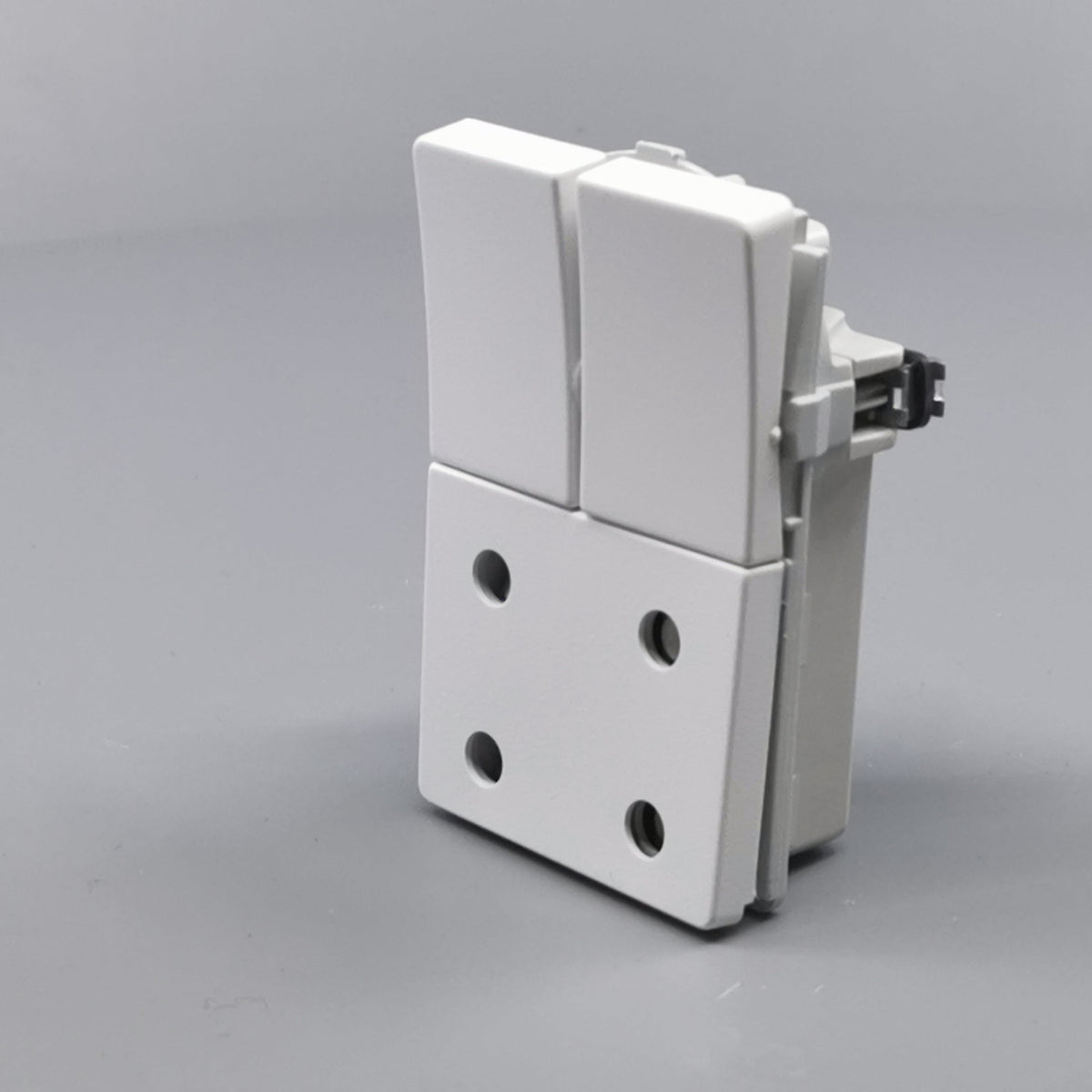 Fuga dobbelt stikkontakt med afbryder 1½ modul 2-pol - hvid (360° frame 4)