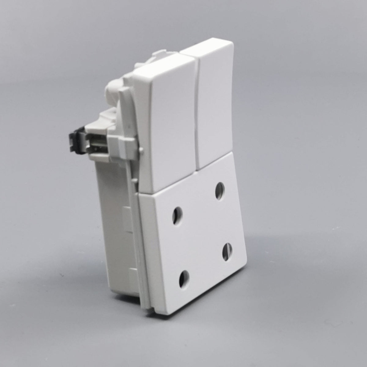 Fuga dobbelt stikkontakt med afbryder 1½ modul 2-pol - hvid (360° frame 21)