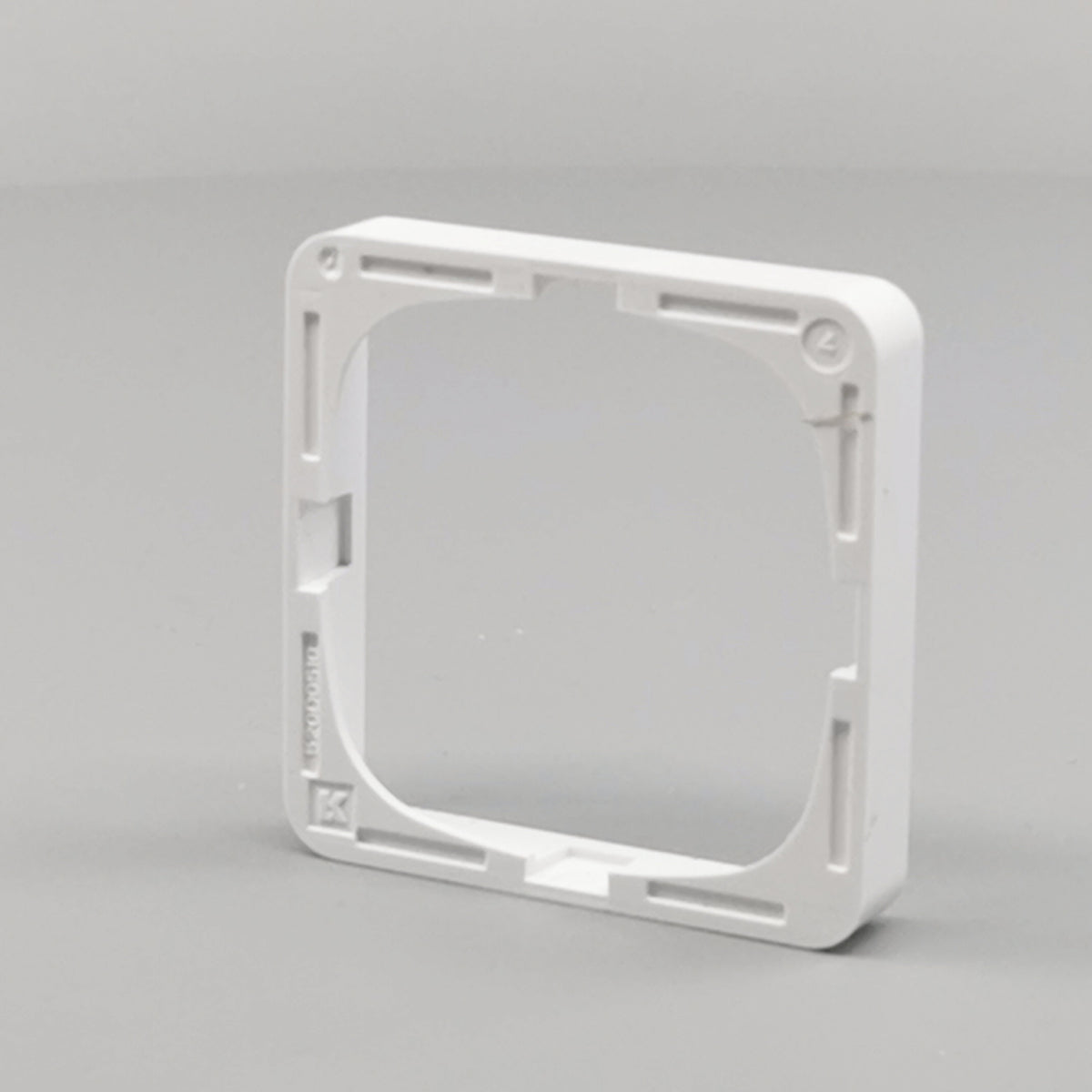 LK Fuga ramme Baseline 50 1m - hvid (360° frame 15)