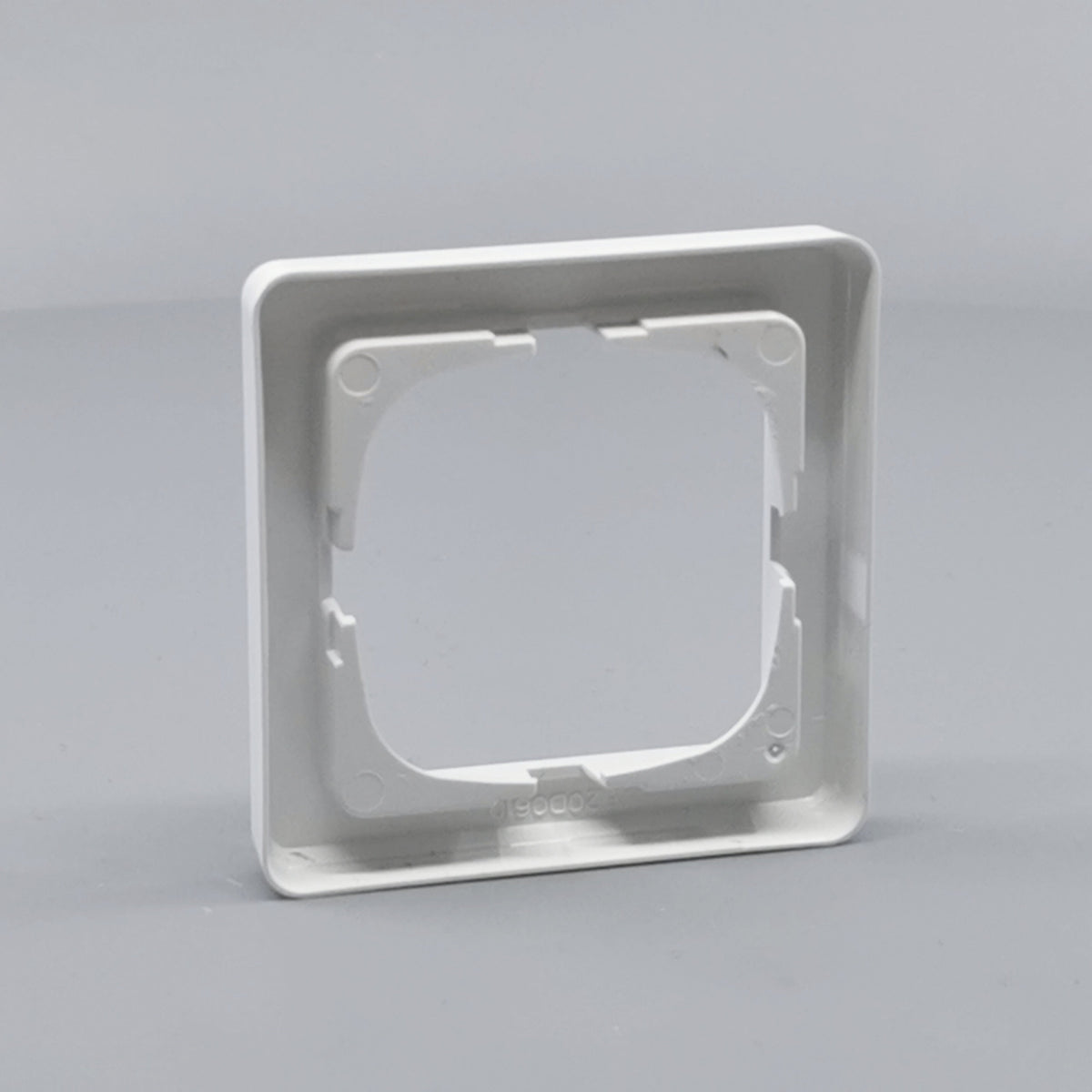 LK Fuga ramme Baseline 63 1m - hvid (360° frame 12)