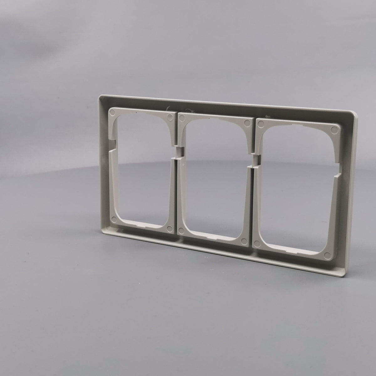 LK Fuga ramme Baseline 63 3x1½m - lysegrå (360° frame 15)