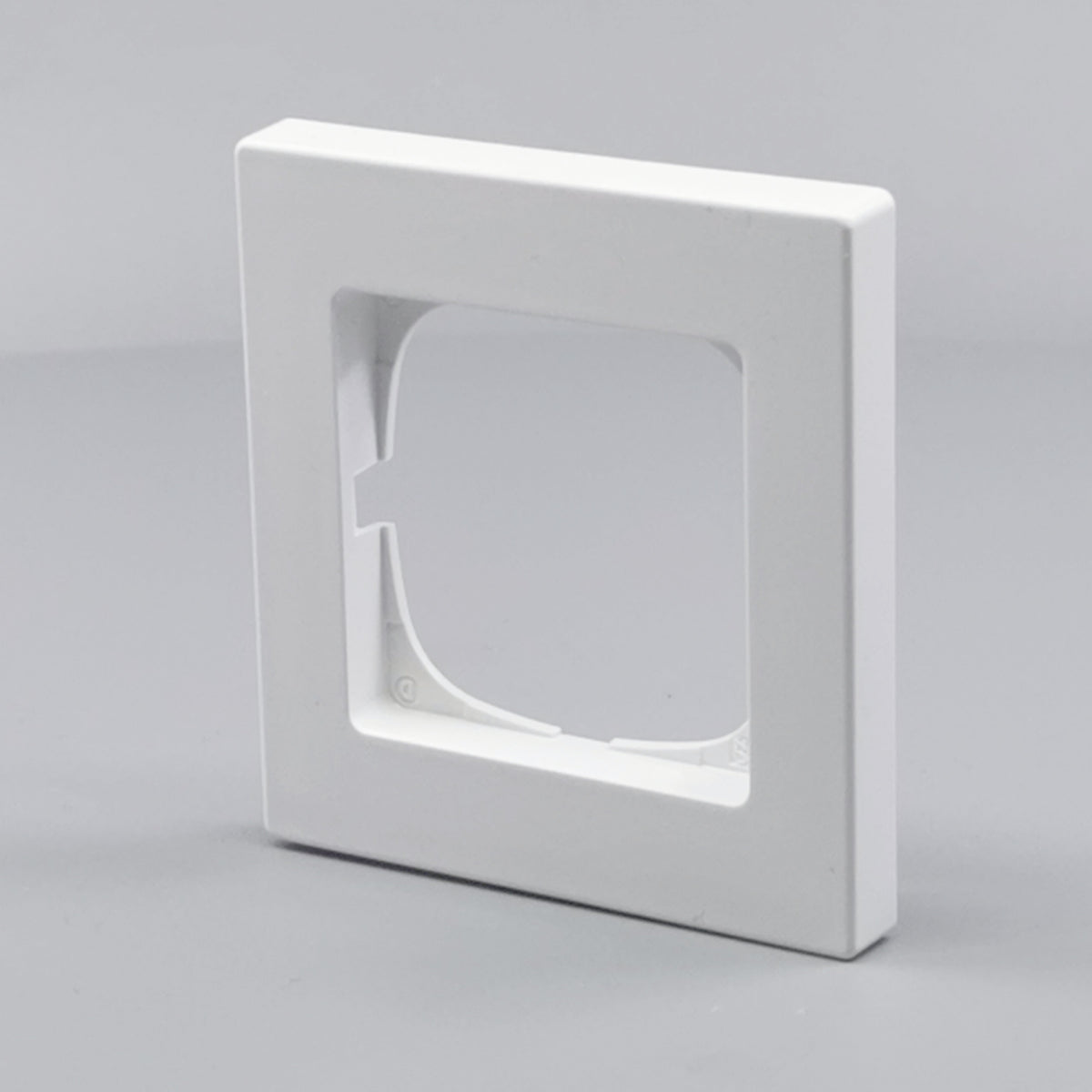 LK Fuga ramme Baseline 68 1m - hvid (360° frame 3)