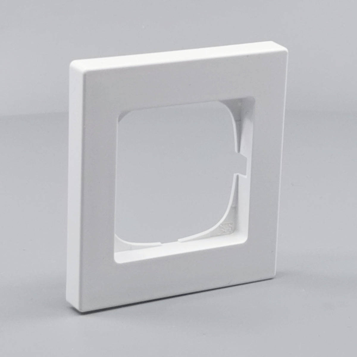 LK Fuga ramme Baseline 68 1m - hvid (360° frame 23)