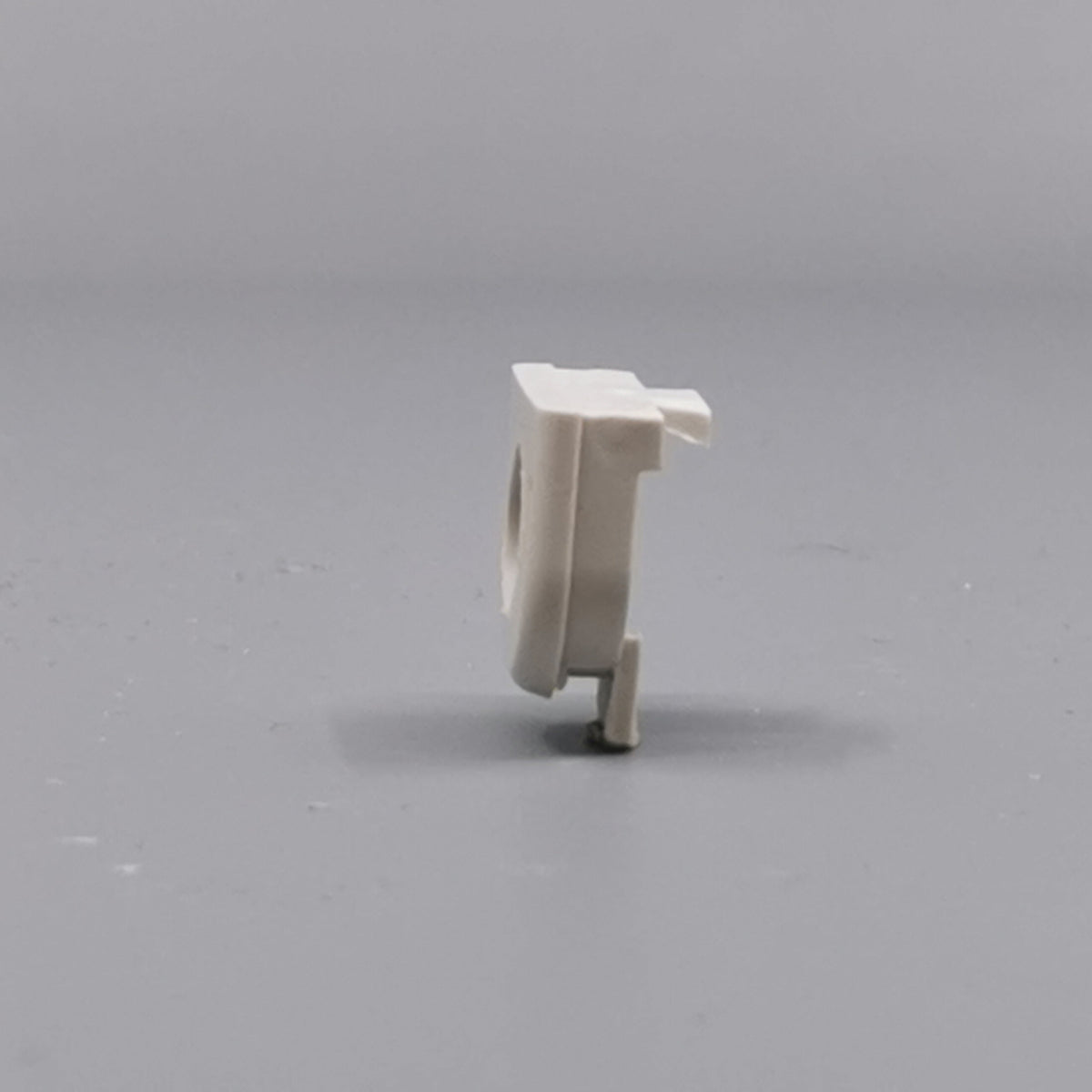 Plasttylle for rund kabel lysegrå (360° frame 7)